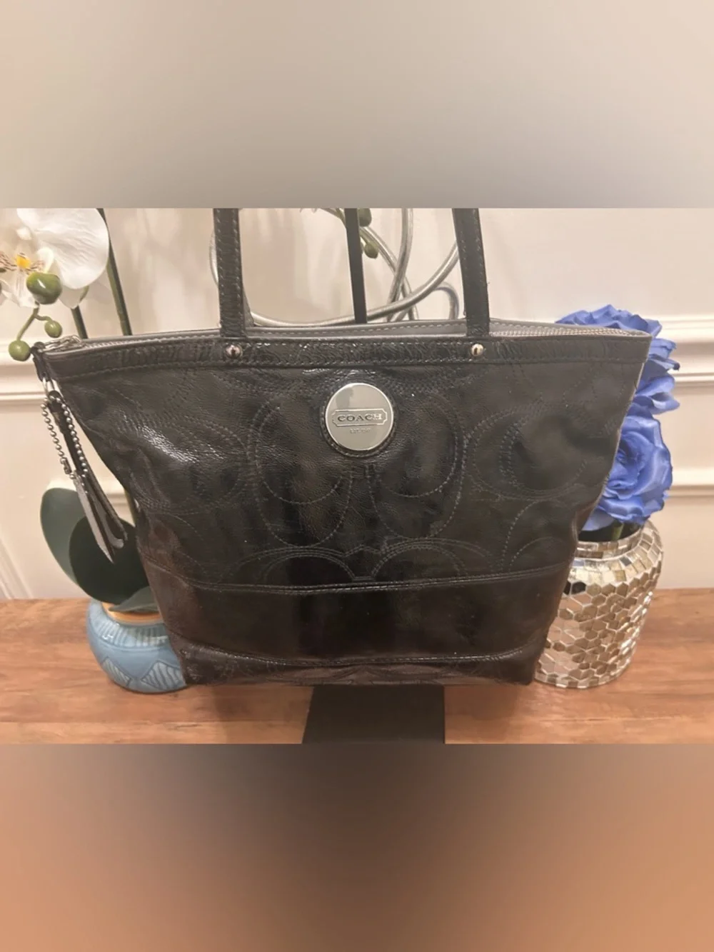 Coach Black Leather Logo Tote with Hangtag - Picture 4 of 13